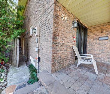 For Lease - 39 Longfellow Court, Whitby, Ontario - Photo 2