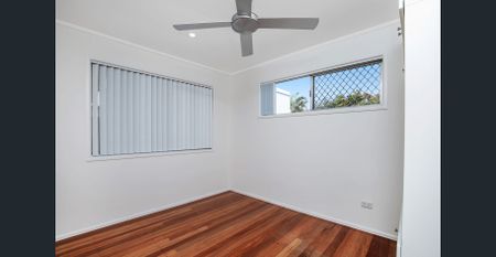 Charming Bilinga Beach Home Ideally Situated Within Short Distance From the Beach - Photo 4