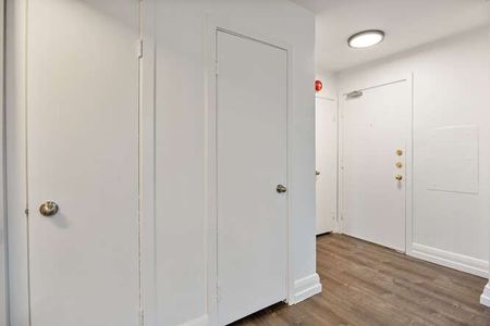 For Lease - 18 Anglesey Boulevard Unit# 107, Toronto, Ontario - Photo 2
