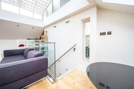 Harrington Gardens, London, SW7 - Photo 2