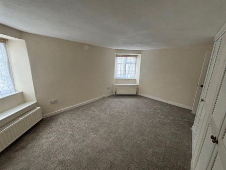1 bedroom semi-detached house to rent - Photo 2