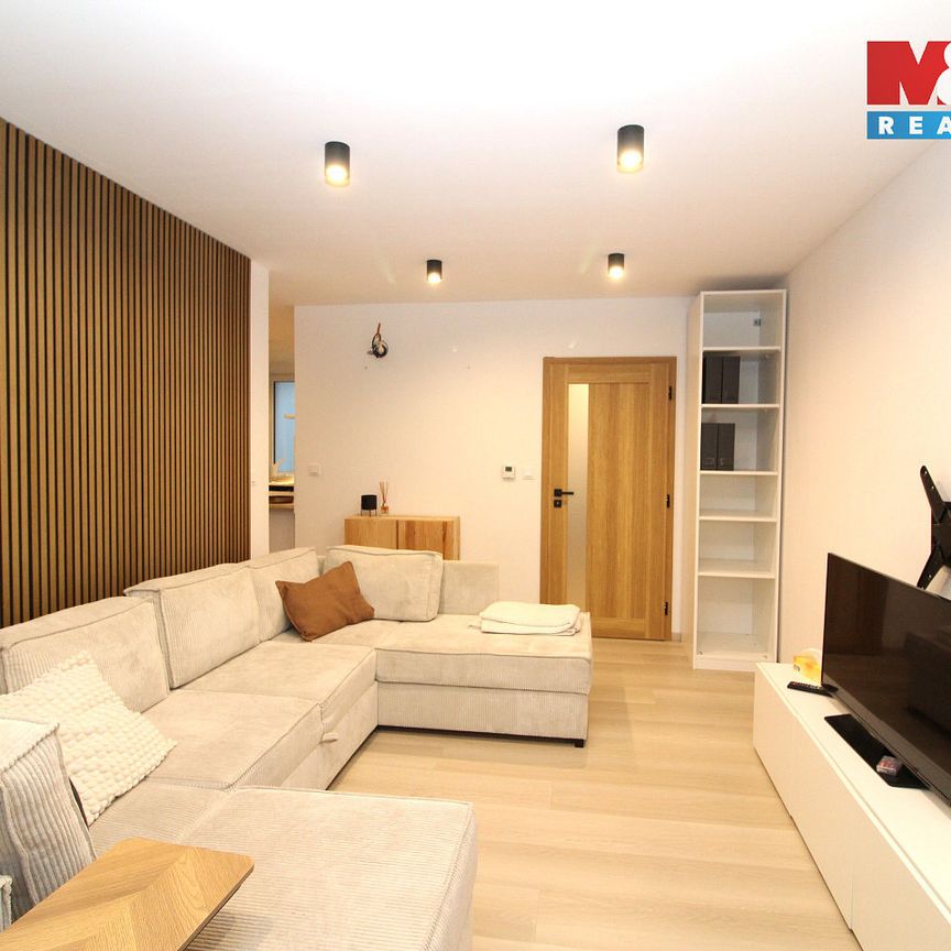 Pronájem bytu 2+1 42 m² - Photo 1