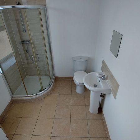 Mixed use to rent - Photo 3