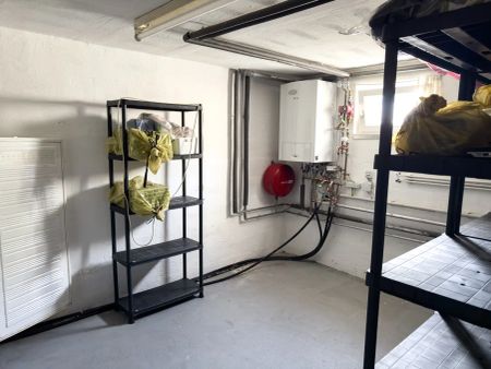 Wohnen mit Wohlfühlfaktor – Doppelhaushälfte mit Wintergarten, Pool & Garten in Ebreichsdorf - Photo 3