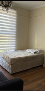 Room in a Shared House, Camden Park Road, NW1 - Photo 3