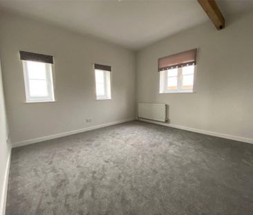 2 bedroom semi-detached house to rent - Photo 4