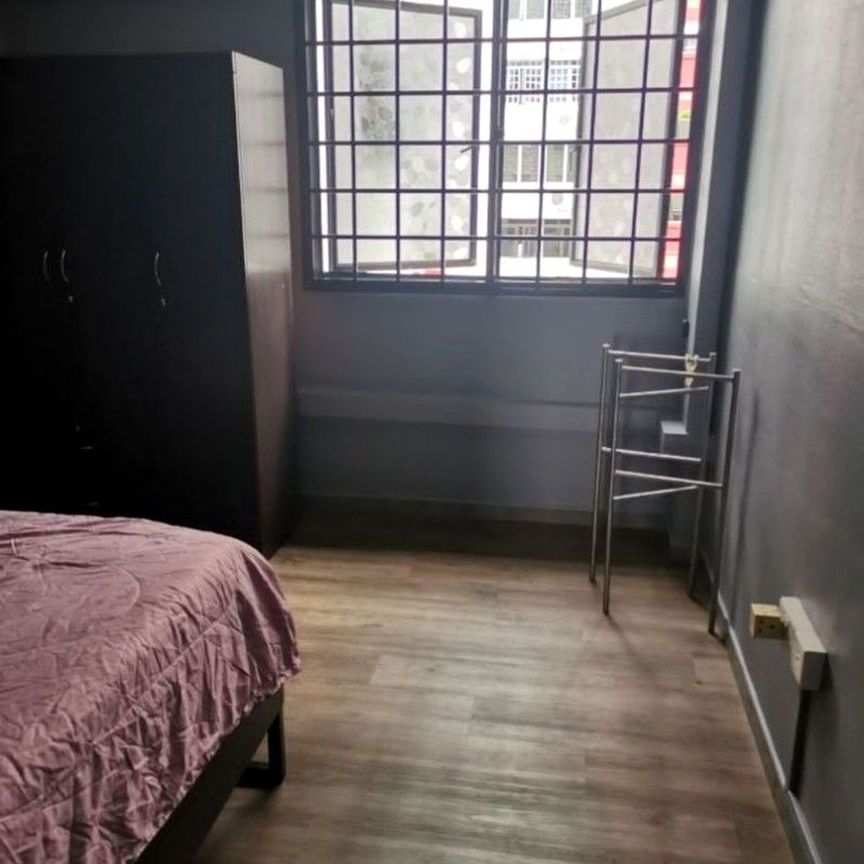Hougang Avenue 4 (Hougang) - For Rent - Photo 1