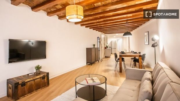 3 room luxury Flat for rent in Barcelona, Spain - Photo 1