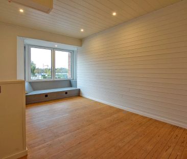 Gerenoveerde rijwoning te huur op 273m² met 3 slaapkamers te Adinke... - Foto 6