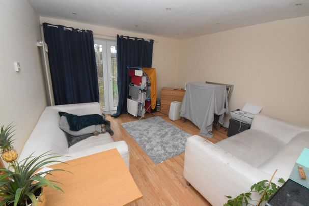 4 bedroom house to rent - Photo 1