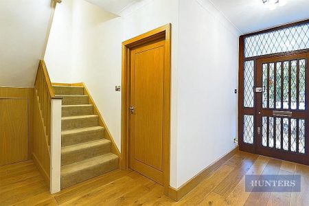 5 bedroom terraced house to rent - Photo 2