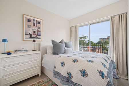 Brand Newly Renovated Apartment in Sought After Centennial Park Location - Photo 5