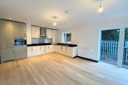 Station Hill - Photo 4