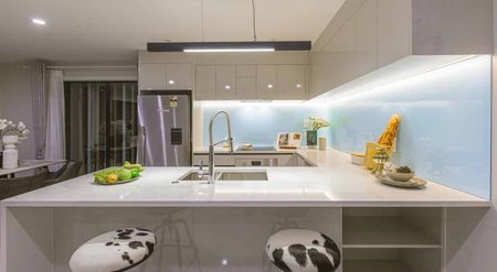 Mt Wellington Modern Home - Long term rental home - Photo 2