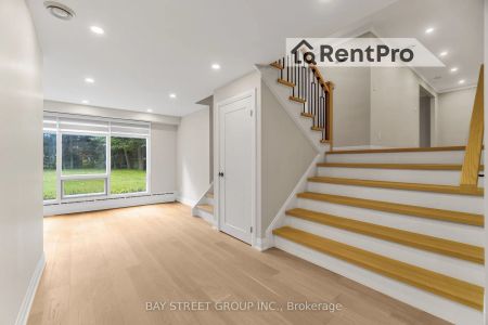 Detached Home For Lease | W9231450 - Photo 3