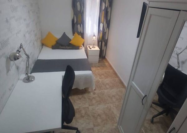 Calle del Puerto Alto, Madrid, Community of Madrid 28053