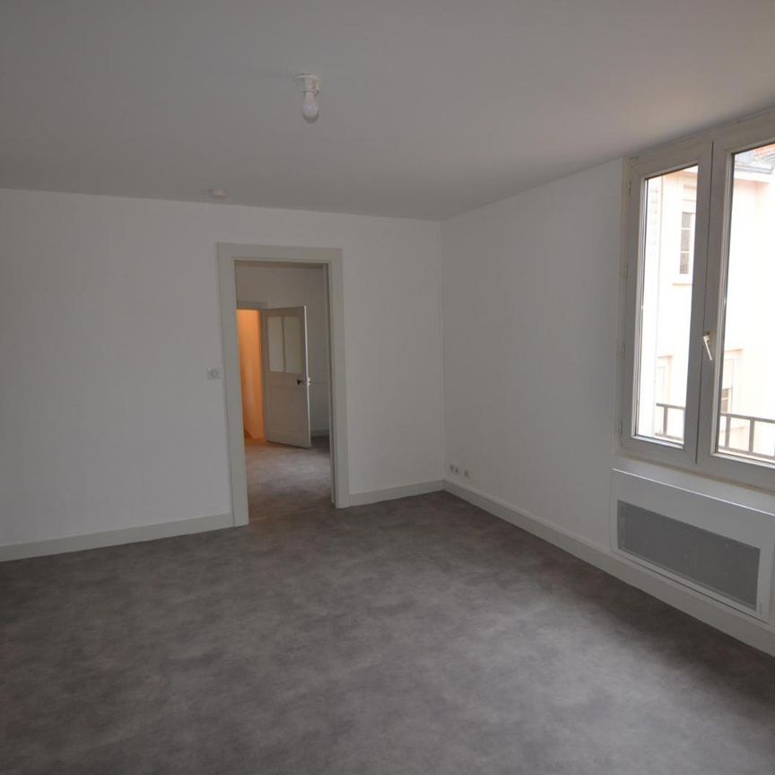Location Appartement 1 pièce 41m² LIMOGES 87000 - Photo 1