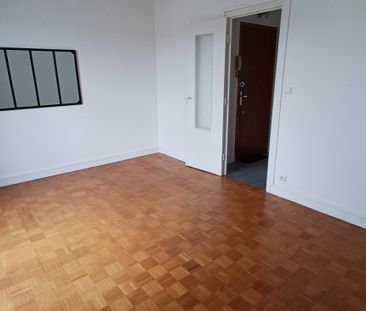Location Appartement 3 pièces 56m² - Photo 4