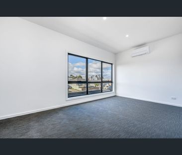 2D Hillside Street, Springvale, Vic 3171 - Photo 1