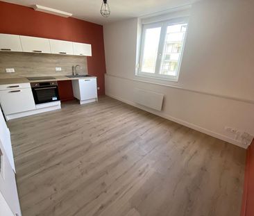Location Appartement 3 pièces 40m² LILLE 59160 - Photo 4