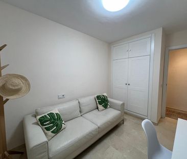 Apartamento de alquiler en Sierra de Estepona - Avda. de Andalucía - Photo 4