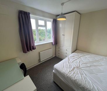 4 bedroom apartment to rent - Photo 6