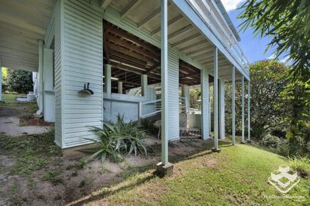 Delightful renovated home - Photo 5