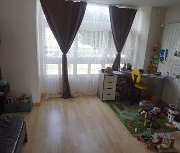 Spacieux appartement de 2.5 pièces en rez-de-chaussée - Photo 5