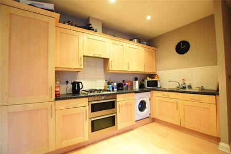 2 bedroom flat to rent - Photo 3