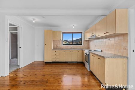 4B Daley Place, Fairfield West, NSW 2165 - Photo 4