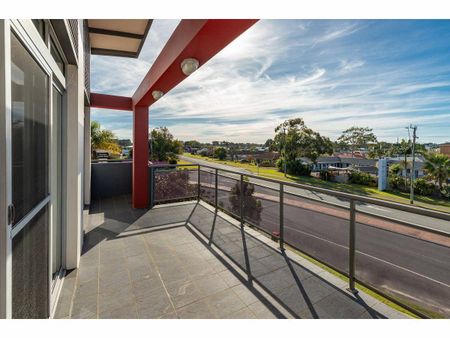 TOP FLOOR TWO BEDROOM UNIT - Photo 2