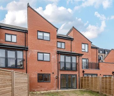 3 bedroom townhouse to rent - Photo 4