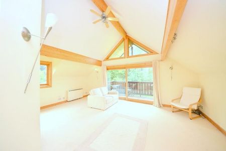 The Lakes, Harleyford, Henley Road,SL7 - Photo 2