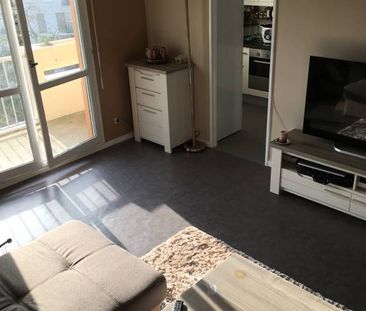 APPARTEMENT F2 PR COMMERCES - Photo 1