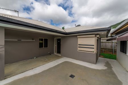 TWO BEDROOM DUPLEX WITH A POOL! - Photo 4