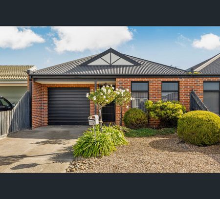 21 Panorama Drive, Hillside, Vic 3037 - Photo 5