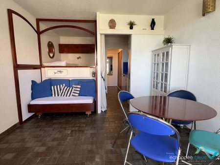 Studio climatisé pour 4 personnes avec vue mer sur le port d'Hyères - Photo 2