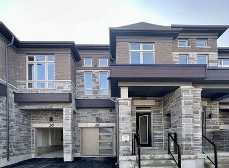 For Lease - 88 Tempel Street, Richmond Hill, Ontario - Photo 2