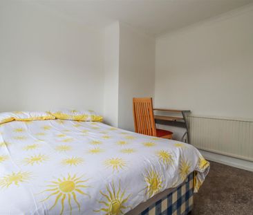 Alport Road, S12 - Photo 4