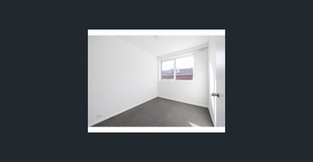 Bright and Affordable Living in the Heart of Elsternwick - Photo 4