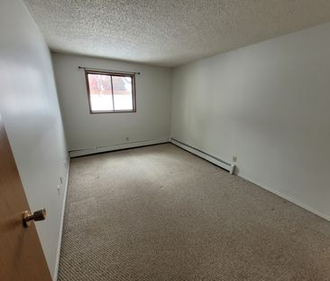 2 Bedroom Apartments – Lake Pointe Condos - Photo 1