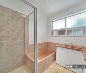 10 Bates Avenue, Thomastown, Vic 3074 - Photo 5
