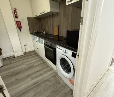 Room in a Shared House, Hilda Road, E16 - Photo 5