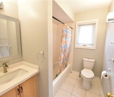 For Lease - 55 Ballymore Drive, Aurora, Ontario - Photo 4