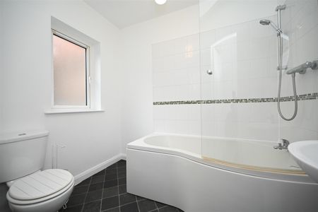 24A Glantane Drive, Belfast, BT15 3FE - Photo 5