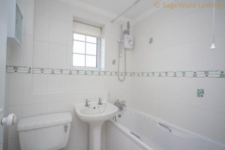 2 bedroom terraced house to rent - Photo 4