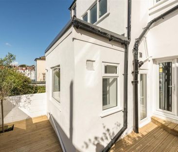 3 bedroom terraced house to rent - Photo 2