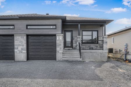 For Lease - 976 Katia Street Unit# B, The Nation, Ontario - Photo 5