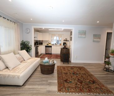 For Lease - 16 River Drive, East Gwillimbury, Ontario - Photo 1