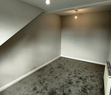 2 bedroom semi-detached house to rent - Photo 4